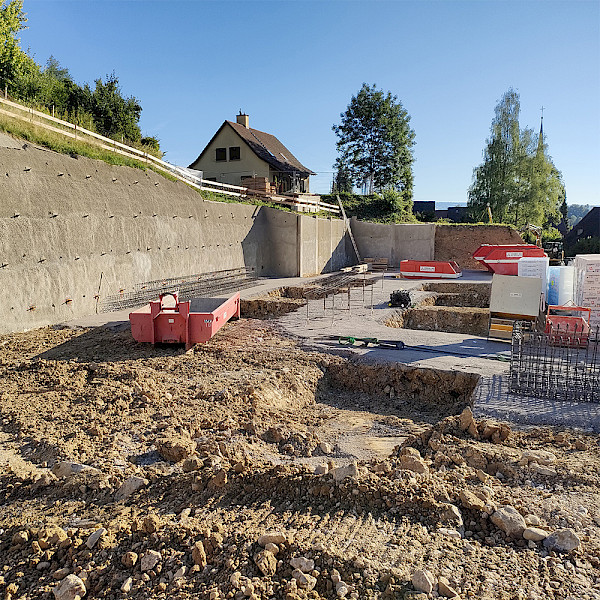 Wohnüberbauung mit neuer Bachbrücke und Gewässerausbau, Eiken